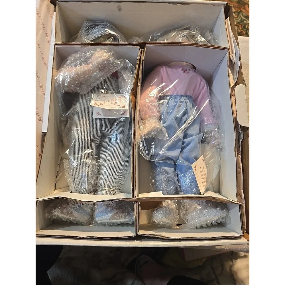 Hamilton Collection Dolls First Kiss Doll‎ Boy, Girl Original Packaging.